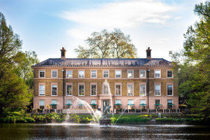 Visit to Kew Gardens with Prosecco Afternoon Tea at The Botanical for Two
