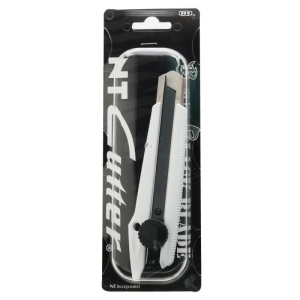 CUTTER/CUTIT UTILITAR MEDIU CU LAMA DE 18MM - Black & White NT CUTTER - Img 7