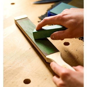 SDPMPC1 Strop cu o fata din piele fina pentru ascutire cu maner plat cu pasta de ascutire Chrox/Dialux Verde - Img 7