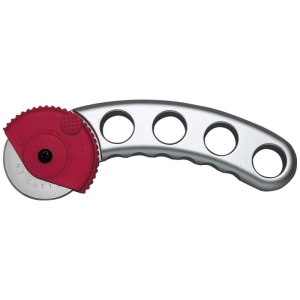 Cutter metalic profesional cu lama disc de Ø45mm - NT Cutter Japan. - Img 1
