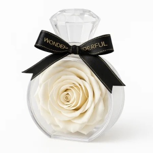 Cutie Diamant cu Trandafir din Sapun Alb 14x10.5 cm Cadou Romantic Elegant - Img 2