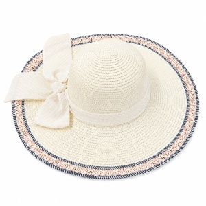 Palarie de vara alba eleganta cu funda decorativa pentru plaja si vacante