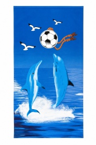 Prosop de plaja cu delfini si minge de fotbal Ocean Fun, 70x140 cm