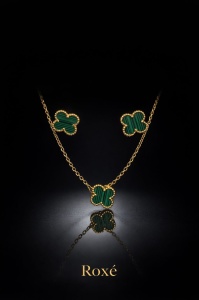 Set bijuterii Roxé auriu cu trifoi verde, colier si cercei eleganti - Img 2