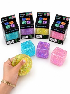 Jucărie Squishy Cub cu Sclipici – Anti-Stres, Senzorială, Super Moale, Cube Fidget Toy - Img 4