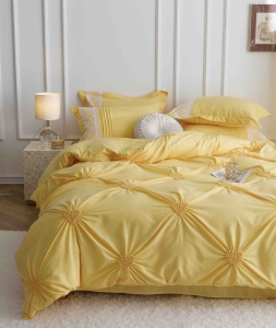 Lenjerie pat dublu, Inimi Brodate, 6 Piese, Finet Premium - Galben - Img 4