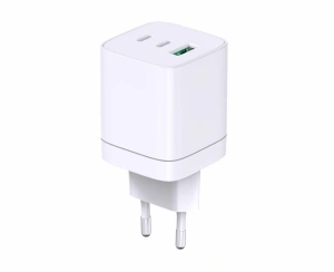 INCARCATOR SERIOUX 65W 2xUSB-C & USB-A