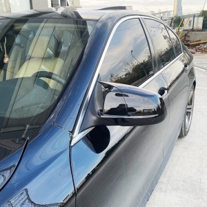 Capace oglinda tip BATMAN BMW Seria 1 F20 / F21 2011-2019 - negru lucios - BAT20100/C506-BAT1