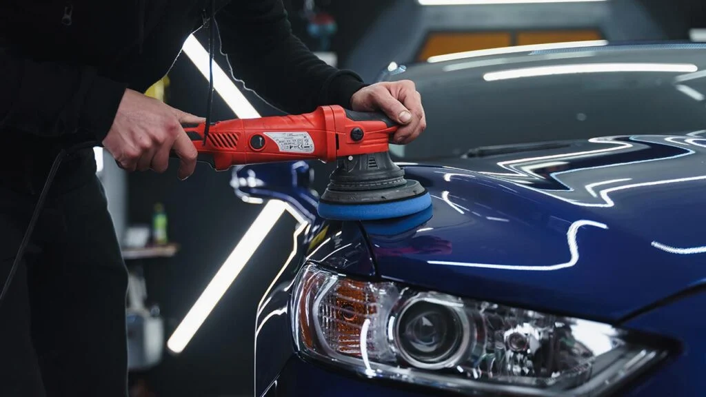 Cum să îți păstrezi mașina ca nouă cu produse de cosmetică auto