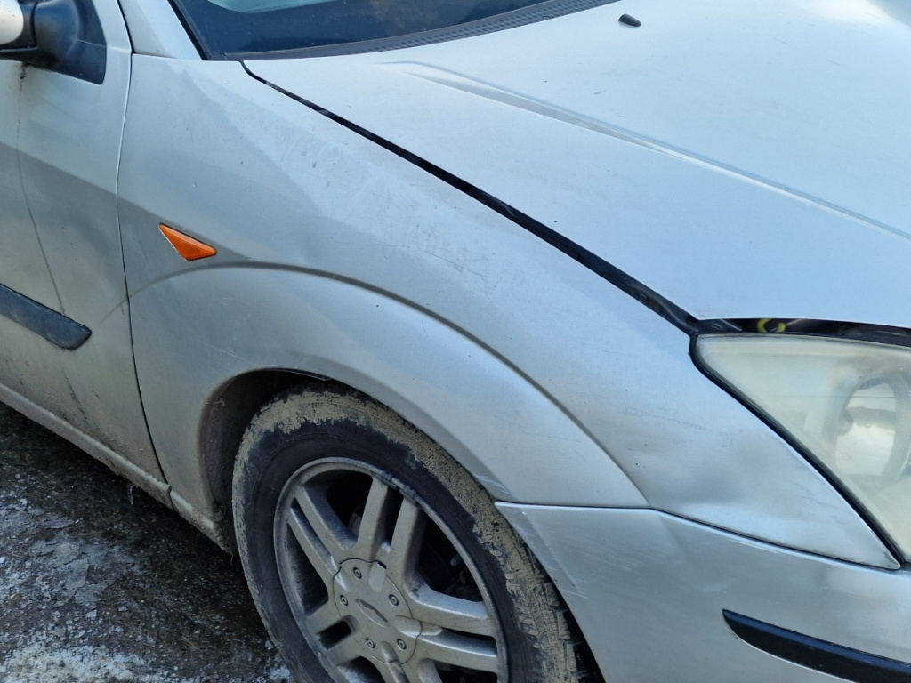 Aripă Ford Focus 2 — Ghid Complet 2026: Prețuri, Pre/Post Facelift și Montaj