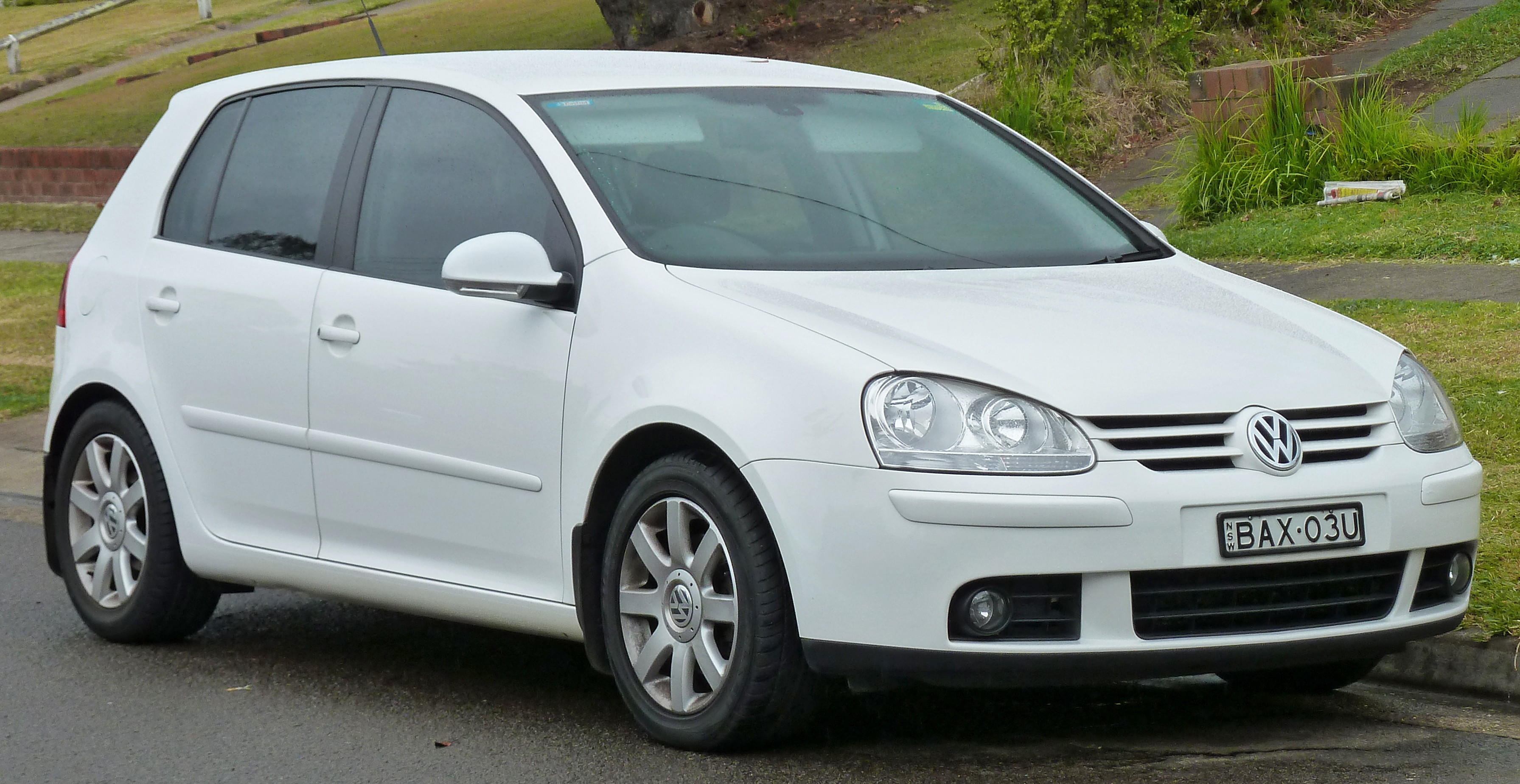 Bară Față VW Golf 5 — Ghid Complet 2026: Standard, GTI, R32 — Prețuri și Montaj