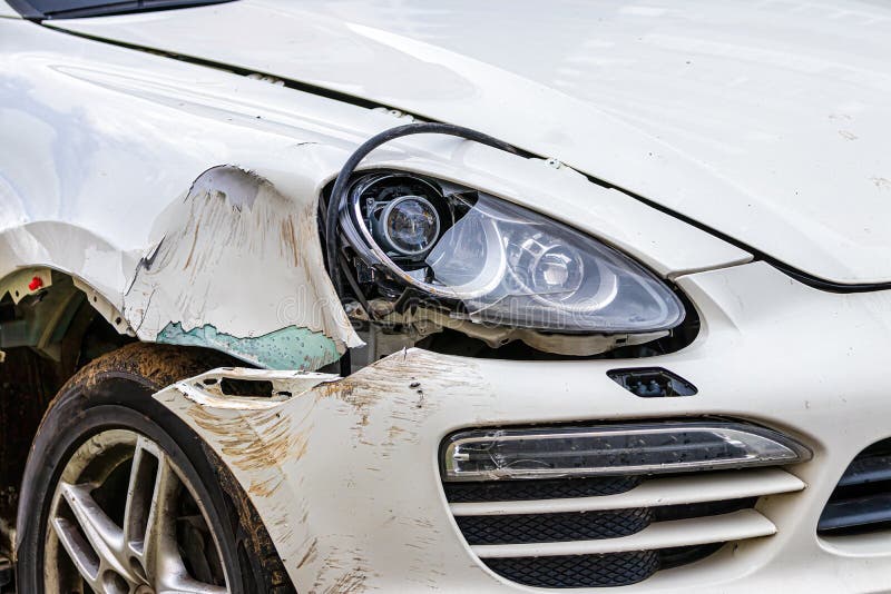 Aripa auto deteriorată după accident – reparare sau înlocuire? Ghid complet cu costuri 2026