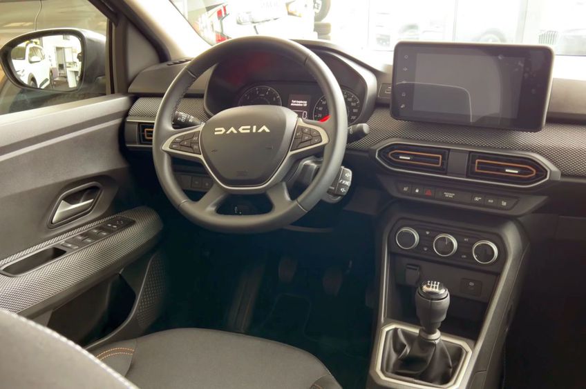 Piese Dacia Logan, Sandero și Duster livrate în Europa – De ce România e sursa ideală