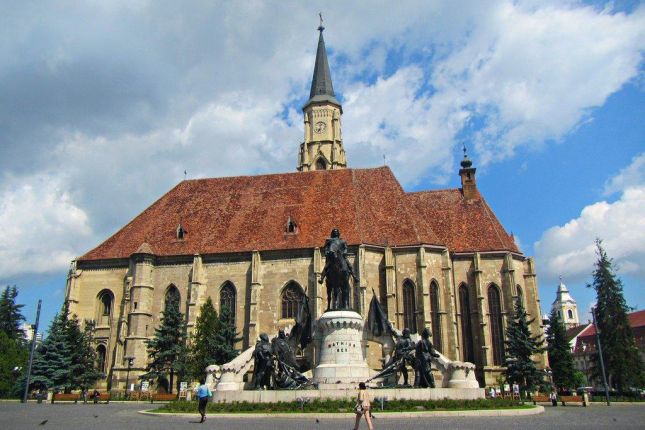Piese Caroserie și Iluminat Auto în Cluj-Napoca – Livrare Rapidă în Cluj-Napoca și Județ