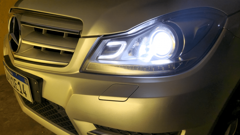 Faruri auto: halogen, xenon sau LED? Ghid de alegere și înlocuire | AutoEqt