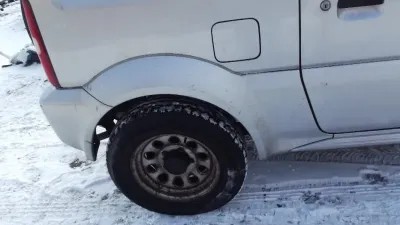 Panou reparatie aripa spate: când merită cu adevărat