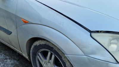 Aripă Ford Focus 2 — Ghid Complet 2026: Prețuri, Pre/Post Facelift și Montaj