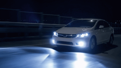 Proiectoare auto halogen vs LED vs bi-xenon – diferențe, performanță și ce să alegi în 2026