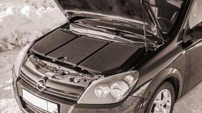 Capotă motor auto – ghid complet: tipuri, materiale, defecte frecvente și tot ce trebuie să știi înainte de înlocuire