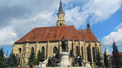 Piese Caroserie și Iluminat Auto în Cluj-Napoca – Livrare Rapidă în Cluj-Napoca și Județ