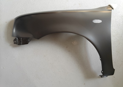 Aripa Stanga (cu locas semnalizator) potrivit NISSAN MICRA II 02.98-02.03 Resigilat