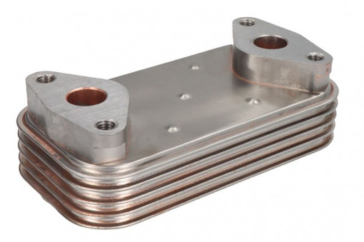 Radiator ulei potrivit IVECO DAILY III, DAILY IV, DAILY V, DAILY VI, MASSIF; CITROEN JUMPER II; FIAT DUCATO; PEUGEOT BOXER; MITSUBISHI CANTER (FB7, FB8, FE7, FE8) VII, CANTER (FE5 2.3D-3.0D 07.99- - Img 1