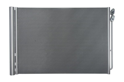 Condensator climatizare (cu uscator) potrivit BMW 5 (F10), 5 (F11), 5 GRAN TURISMO (F07), 6 (F12), 6 (F13), 6 GRAN COUPE (F06), 7 (F01, F02, F03, F04) 2.0D-3.0H 02.08-10.18