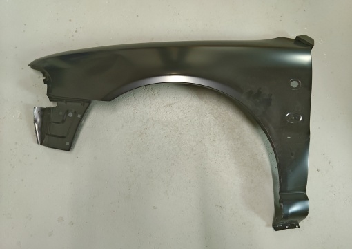 Aripa fata Dreapta (cu orificiu emblemei, cu orificiu pentru indicator, cu suport de gauri) potrivit AUDI A4 B5 11.94-07.96 Resigilat
