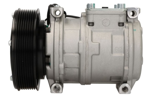 Compresor climatizare (R134a) potrivit JOHN DEERE 5210, 5310, 5410, 5510, 6100, 6200, 6300, 6400, 6403, 6506, 6600, 6603, 6800, 6900, 7600, 7610, 7700, 7710, 7720, 7800, 7810, 7820, 7830, 7920