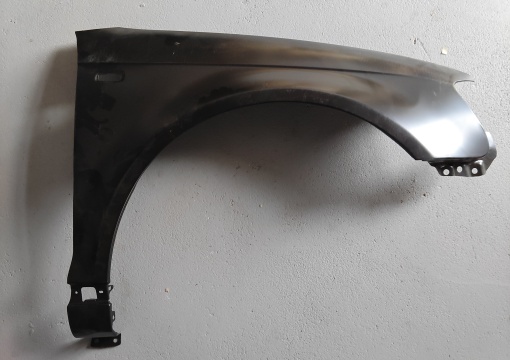 Aripa fata dreapta cu locas semnalizator potrivit AUDI A3 05.03-04.08 Resigilat