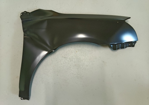 Aripa fata dreapta cu locas semnalizator potrivit TOYOTA AVENSIS 04.03-06.06 Resigilat