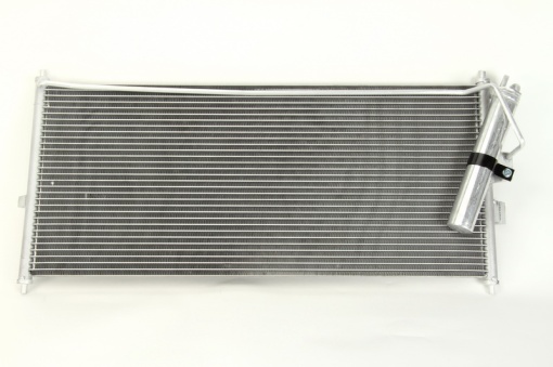 Condensator climatizare potrivit Nissan Primera (P12) 2.2 DI