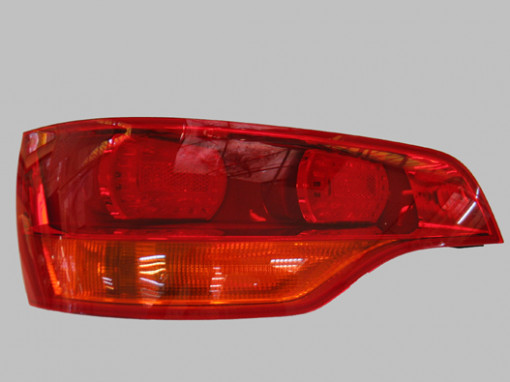 Stop lampa spate Stanga (partea de sus, H21W/P21W/W3W/W6W) potrivit AUDI Q7 03.06-08.15
