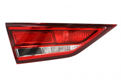 Stop lampa spate Dreapta (partea interioara, cu panou cu bec) potrivit AUDI A3 04.12-