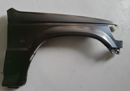 Aripa Dreapta (cu orificiu semnalizator, galvanizat, certificat CZ) potrivit SEAT CORDOBA, IBIZA II, INCA 02.93-09.99 Resigilat