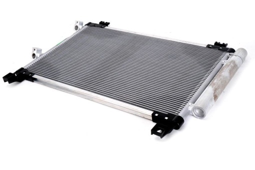 Condensator climatizare potrivit Toyota Yaris 1.0 VVT-i / 1.3 VVT-i-'05