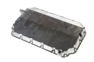 Baie ulei (partea inferioara, aluminiu) potrivit AUDI 80 B4, A4 B5, A6 C4, A8 D2, CABRIOLET B3, COUPE B3 2.6/2.8 1991-2001 - (partea inferioara; aluminiu)