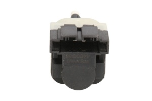 Comutator actionare ambreiaj potrivit AUDI A3, A4 B5, A4 B6, A4 B7, A6 ALLROAD C6, A6 C5, A6 C6, ALLROAD C5, TT; FORD GALAXY I; SEAT ALTEA, ALTEA XL, AROSA, CORDOBA, EXEO 1.0-4.2 03.95- - Img 3