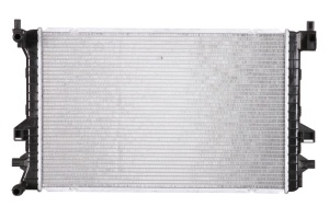 Radiator motor (cu elemente potrivite usor; lichid intercooler) potrivit AUDI A3, Q2, Q3; CUPRA FORMENTOR, LEON, LEON SPORTSTOURER; SEAT ATECA, LEON, LEON SC, LEON SPORTSTOURER 1.0-2.0D - Img 1