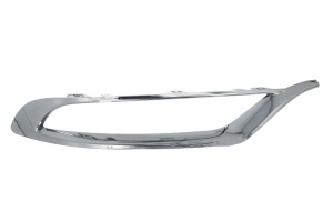 Rama proiector Dreapta Fata potrivit CHRYSLER 300 C II dupa 2014 - (plastic; negru)