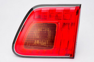 Stop lampa spate Dreapta (partea interioara) potrivit TOYOTA AVENSIS 2008-2018