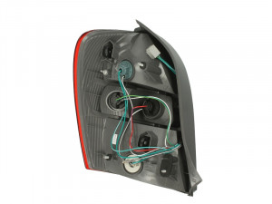 Stop tripla lampa spate dreapta potrivit MAZDA 323 LIMUZINA 1998-2003 - ( exterior , Semnalizator alb, culoare sticla: rosu) - Img 2