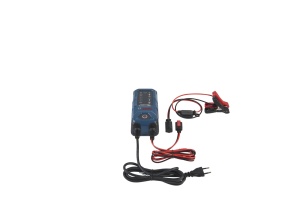 Aparat incarcat baterii auto C40-Li, voltaj incarcare: 6/12 V BOSCH, curent incarcare: 1/5A, alimentare: 230V, tip baterie: AGM/Ca/Ca/EFB/GEL/Li-Ion/VRLA - Img 1