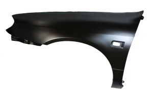 Aripa fata Stanga potrivit NISSAN PRIMERA P11 1999-2002 - (cu gaura pentru semnalizator)