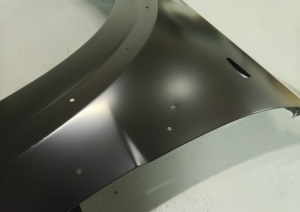 Aripa Stanga potrivit MITSUBISHI PAJERO IV dupa 2007 Resigilat - (cu locas semnalizator, cu orificii ornament) - Img 2