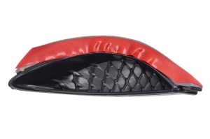 Ornament bandou lateral Stanga potrivit BMW 1 E82, E88 2007-2013 - (negru-mat; M-PAKIET; priza)