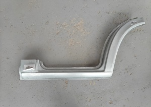 Prag usa fata potrivit MERCEDES SPRINTER; VW LT 1995-2006 - dreapta reparatie arc aripa si otel