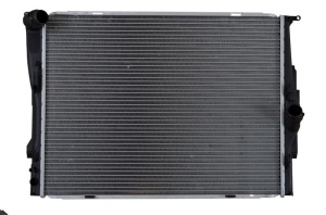 Radiator motor (cu elemente potrivite usor) potrivit BMW 1 (E81), 1 (E82), 1 (E87), 1 (E88), 3 (E90), 3 (E91), 3 (E92), 3 (E93), X1 (E84), Z4 (E89) 1.6-3.0 - Img 1