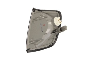 Semnalizator fata Dreapta (transparent) potrivit MERCEDES 124 (A124), 124 (C124), 124 T-MODEL (S124), 124 (W124), E (A124), E (C124), E T-MODEL (S124) 2.0-6.0 12.84-03.98 12.84-07.93 - Img 2