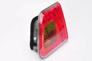 Stop lampa spate Dreapta (partea interioara) potrivit TOYOTA AVENSIS 2008-2018 - Img 2